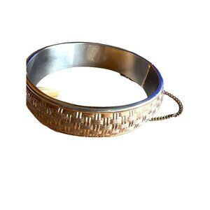 Vintage Napier Gold Tone Basket Weave Texture Bangle Bracelet Safety Chain Work